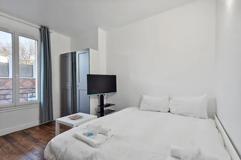 516 Champion - Superb In Apartment